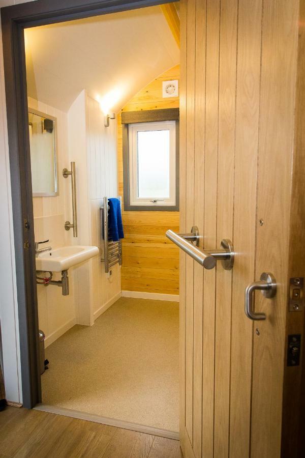 Evelix Pods Dornoch Apartment Екстериор снимка